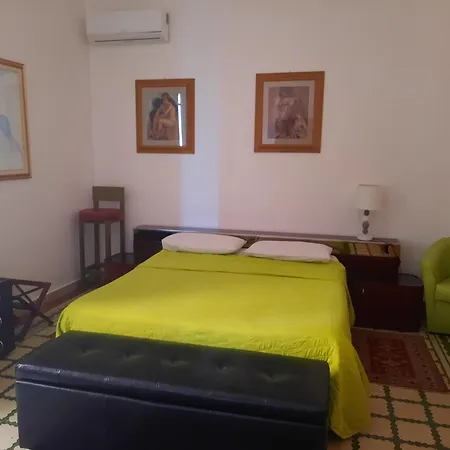 בית הארחה Francesco 3*