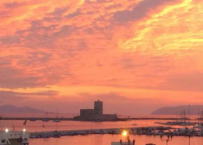 Francesco בית הארחה