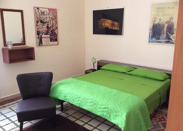 Francesco בית הארחה טראפאני